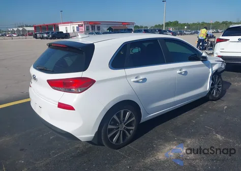 2018 Hyundai Elantra Gt z USA, uszkodzony, nr VIN KMHH35LE8JU034384